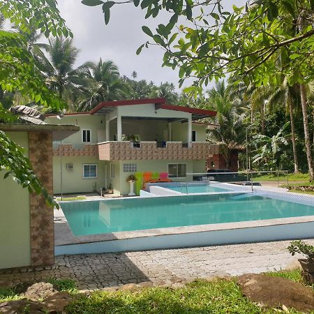 Pentaqua -Dineros Guest House Irosin Kültér fotó