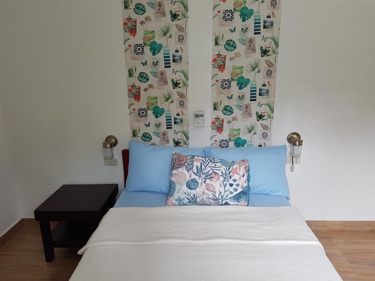 Pentaqua -Dineros Guest House Irosin Kültér fotó